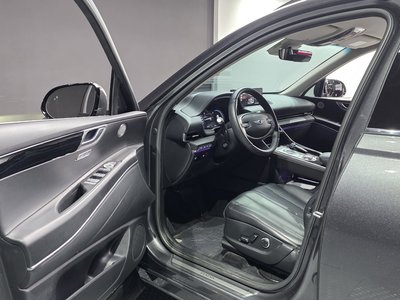 2021 Genesis GV80 thumbnail 13