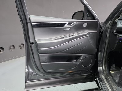 2021 Genesis GV80 thumbnail 14