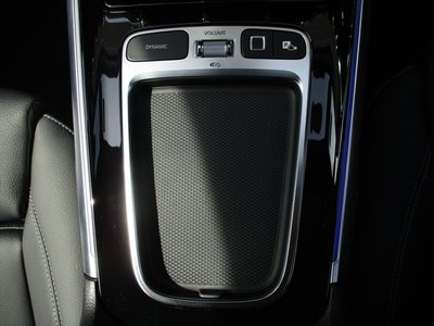 2025 Mercedes-BENZ GLB — миниатюра 42