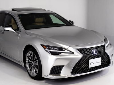 LEXUS LS - 7