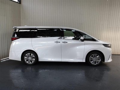 2025 TOYOTA ALPHARD photo 8