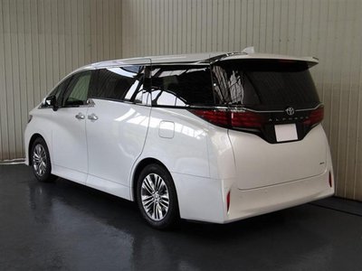 2025 TOYOTA ALPHARD photo 4