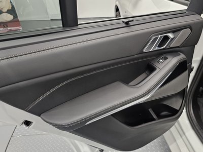 2025 BMW X5 thumbnail 15
