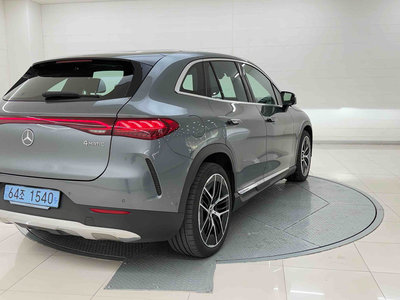MERCEDES-BENZ EQE - 6