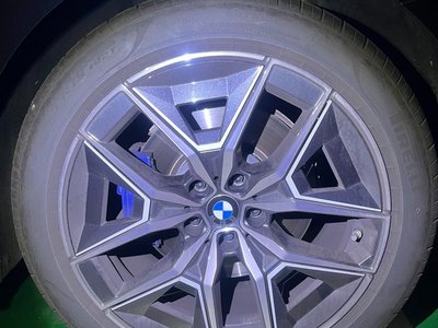 2025 BMW 5 SERIES — фото 9