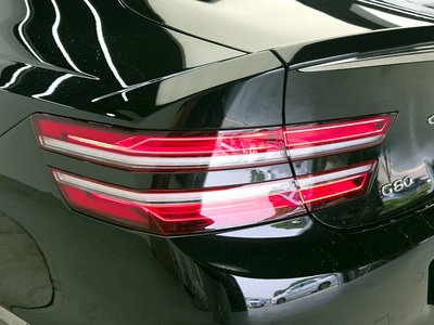 GENESIS G80 (RG3) - 10