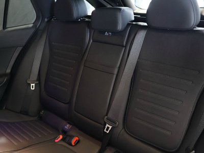 2025 MERCEDES-BENZ C-CLASS 缩略图 12