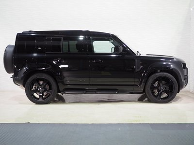 LAND ROVER DEFENDER - 4