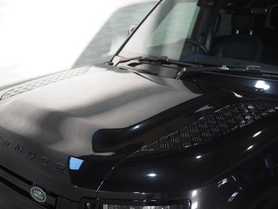 LAND ROVER DEFENDER - 9