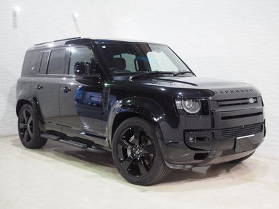 LAND ROVER DEFENDER - 1