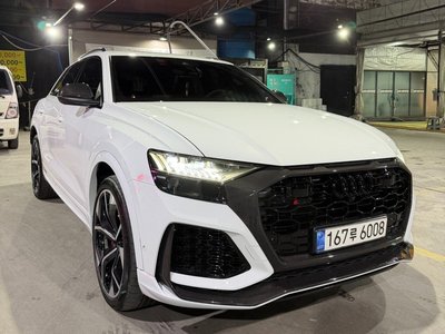 AUDI RS Q8 - 1