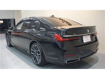 BMW 7 SERIES - 2