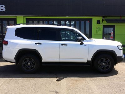 2023 Toyota LAND CRUISER 300 缩略图 27