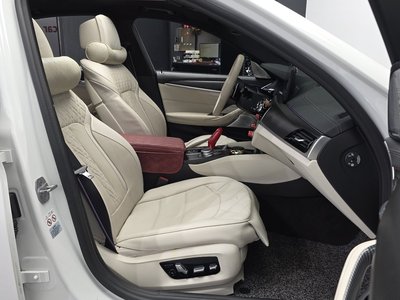 صورة مصغرة 11 لـ 2020 BMW 5 SERIES