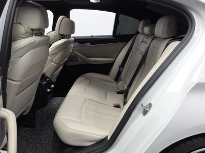 صورة مصغرة 12 لـ 2020 BMW 5 SERIES