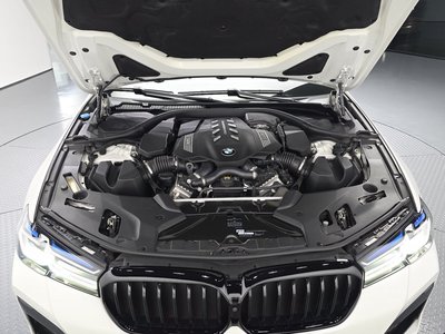 2020 BMW 5 SERIES — фото 7
