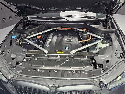 صورة 7 لـ 2025 BMW X5