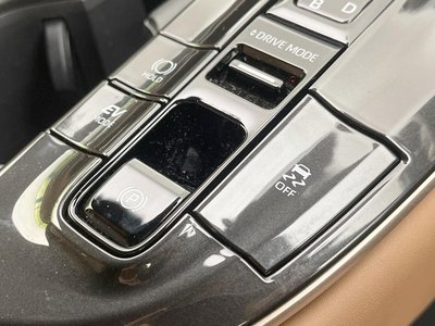 صورة مصغرة 56 لـ 2024 Toyota CROWN SPORT