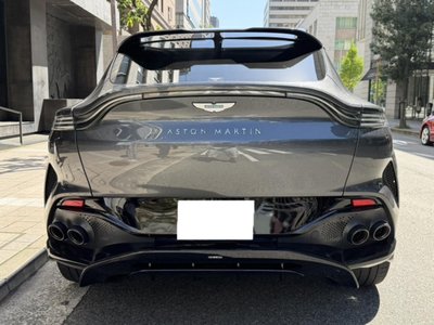 صورة 10 لـ 2025 Aston Martin DBX