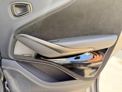 صورة مصغرة 46 لـ 2025 Aston Martin DBX