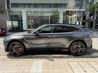 صورة 8 لـ 2025 Aston Martin DBX