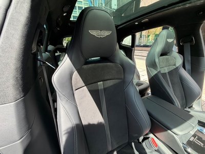صورة مصغرة 44 لـ 2025 Aston Martin DBX