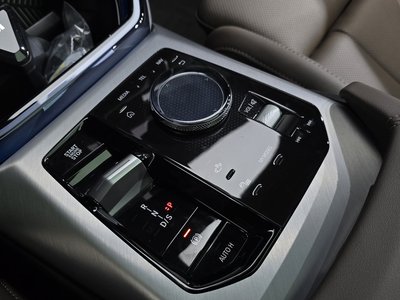 2025 BMW X3 — миниатюра 12