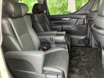 TOYOTA ALPHARD - 9