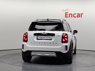 MINI COUNTRYMAN - 3