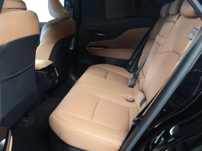 صورة مصغرة 30 لـ 2024 Toyota CROWN SPORT