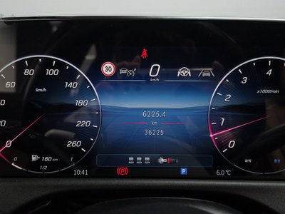 MERCEDES-BENZ E-CLASS - 8