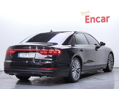 AUDI A8 - 4