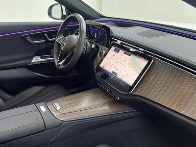 MERCEDES-BENZ E-CLASS - 9