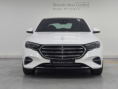 MERCEDES-BENZ E-CLASS - 2