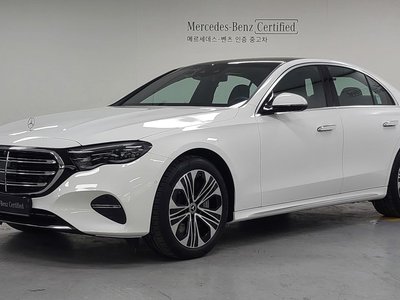 MERCEDES-BENZ E-CLASS - 1