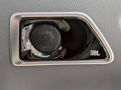 TOYOTA LAND CRUISER 300 - 8