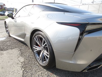 2017 Lexus LC thumbnail 30