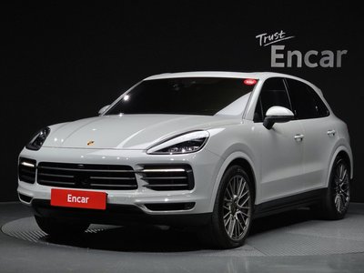 PORSCHE CAYENNE - 1
