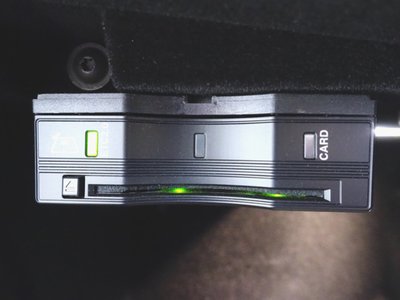 MERCEDES-BENZ E-CLASS - 10