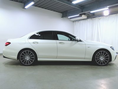 MERCEDES-BENZ E-CLASS - 8