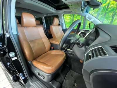 TOYOTA LAND CRUISER PRADO - 8