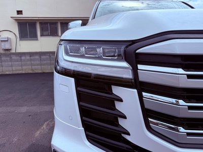 TOYOTA LAND CRUISER - 4