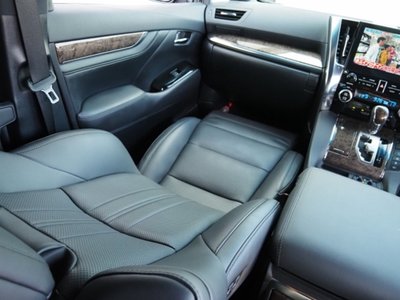 صورة مصغرة 63 لـ 2023 Toyota ALPHARD