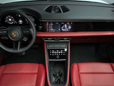 PORSCHE MACAN - 5