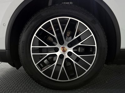 PORSCHE MACAN - 6