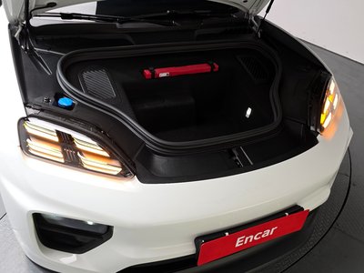 PORSCHE MACAN - 7