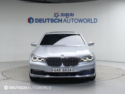BMW 7 SERIES - 2