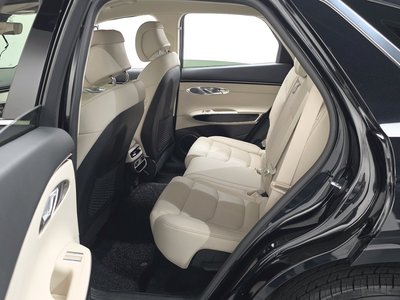 صورة مصغرة 17 لـ 2023 Genesis GV70