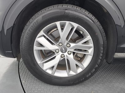 صورة 6 لـ 2023 Genesis GV70