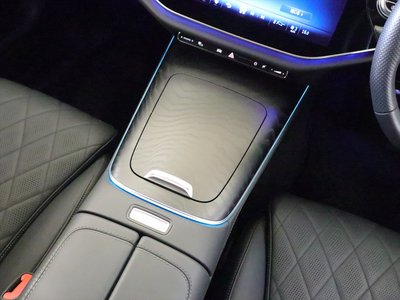 2025 Mercedes-BENZ E-CLASS — миниатюра 18